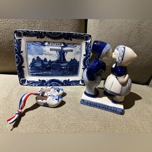 Souvenirs from Holland. (3) pieces